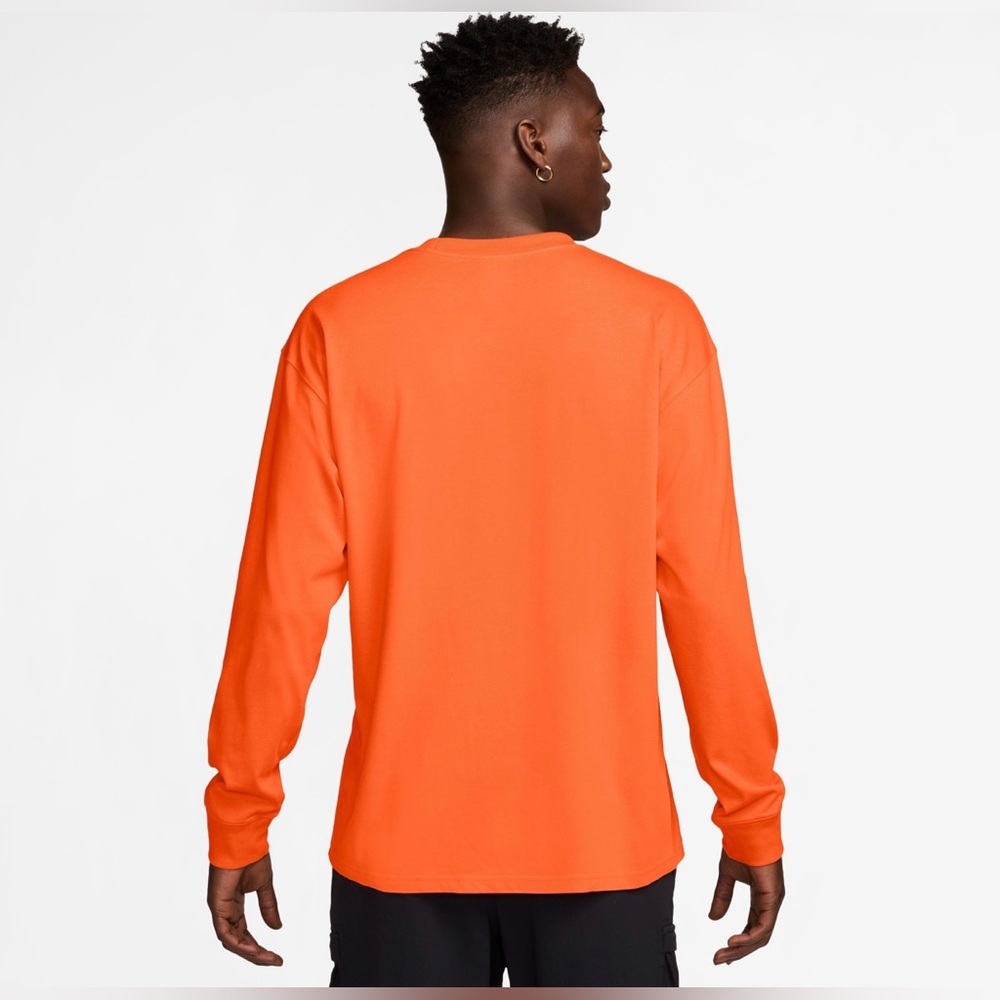 NEW Nike ACG Lungs Center Logo Long Sleeve T-Shirt Orange DR7753-819 Medium - Picture 4 of 4